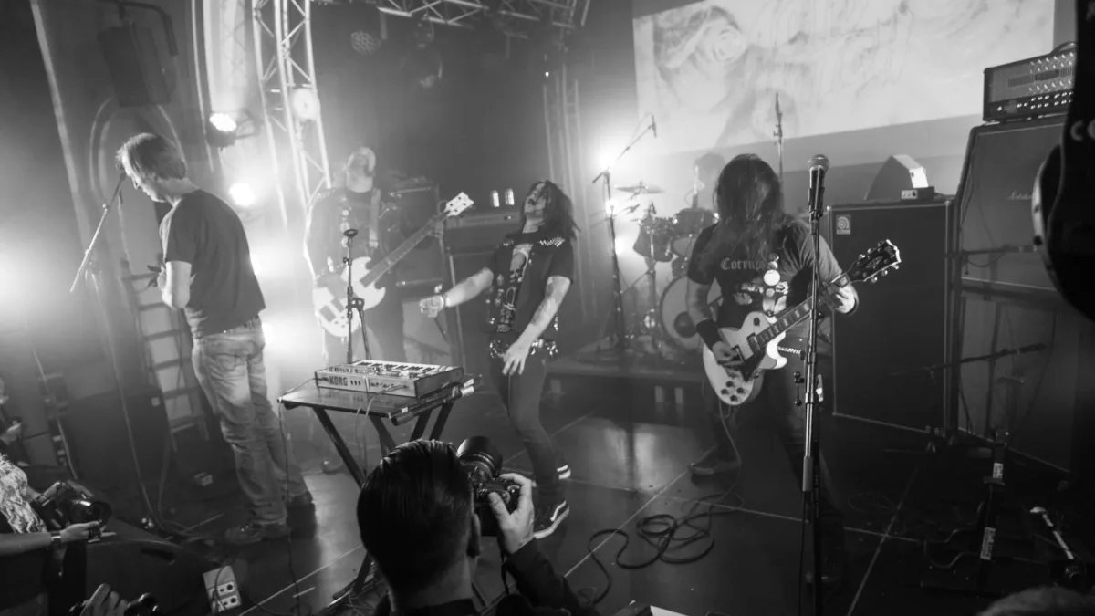 Acid Witch with Cloak & Doctor Smoke @ Mr. Smalls