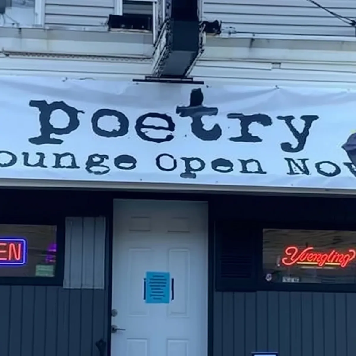 Poetry Lounge