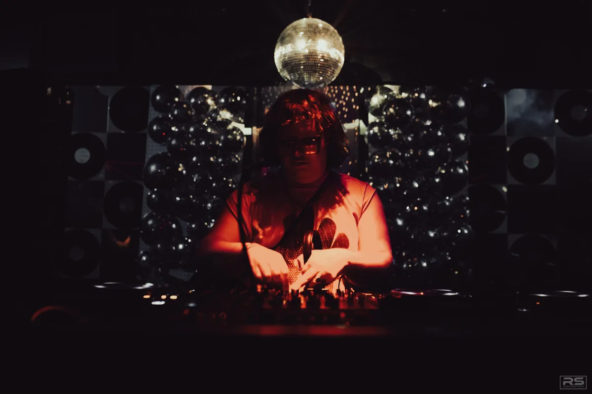 Carrie Sours